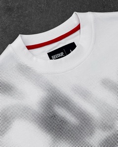 T-shirts personnalisés en gros pour femmes, style streetwear, col rond, imprimés DTG, effet vintage délavé à l'acide, 100% coton, coupe oversize, tricotés - Product Image 5