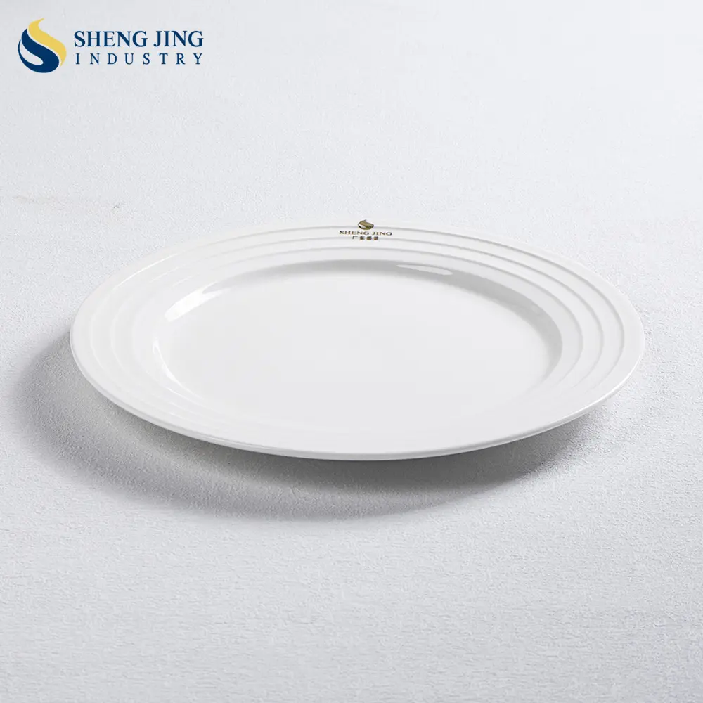 Sheng jing Line Weiß Runde Keramik Custom Logo Restaurant Hotel Teller Porzellan Gerichte für das Catering