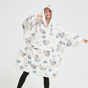 Usine pas cher couverture à capuche en flanelle pour adulte en gros grande couverture sherpa douce couverture portable surdimensionnée sweat-shirt polyester - Product Image 2