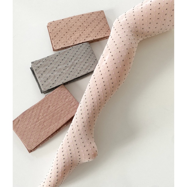 Polka Dot Ins Style Color Contrast Small Diamond Pattern High-end Jacquard Anti-Bacterial Women's Thin Core-spun Nylon Milky