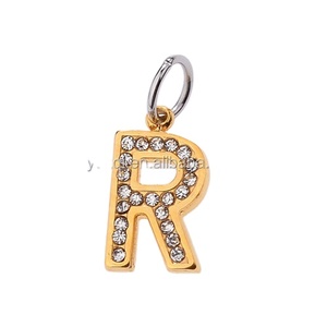 จี้ตัวอักษร <span class=keywords><strong>R</strong></span> ชุบทอง ทำจากสแตนเลสสตีล ประดับเพชรซิร์คอน สำหรับทำสร้อยคอ สร้อยข้อมือ ดีไซน์คลาสสิก ทนทาน - Product Image 3