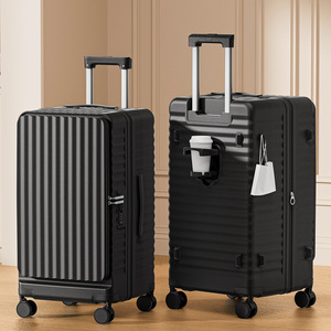 Valise trolley Travelpro 26 pouces antichoc avec capacité extensible et roulettes pivotantes à 360 degrés pour les voyages d'affaires - Product Image 1
