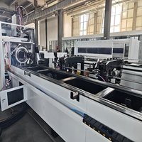 Machine de découpe laser semi-automatique 3000W 2000W pour le traitement des tuyaux ronds et carrés en acier inoxydable et en acier au carbone