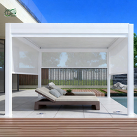 Gazebos de pergolas en aluminium imperméables réglables Toit à persiennes détaché inspiré de la nature pour la piscine de patio d'arrière-cour