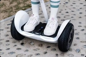 Prezzo di fabbrica di marca <span class=keywords><strong>Xiaomi</strong></span> L6 bambini auto bilanciamento <span class=keywords><strong>Scooter</strong></span> elettrico Ninebot <span class=keywords><strong>2</strong></span> ruote 300W 12 km/h Smart E <span class=keywords><strong>scooter</strong></span> - Product Image 4