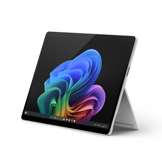 Microsofts Surface Pro 11 13-inch 2-in-1 Laptop Snapdragon X Elite12-core, 16GB RAM, 1TB SSD Elegant Black, Windows 11 Pro