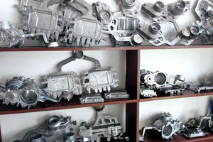 聚碳酸酯铝型材金属材料定制数控压铸模具机压力加工注塑机 - Product Image 2