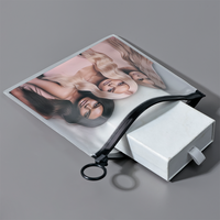 Logo coloré personnalisé de marque privée PVC Poly étanche à l'eau givré translucide clair sac de rangement de bijoux pochette d'emballage avec anneau