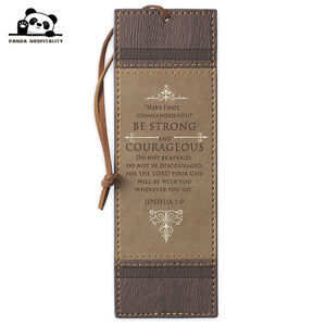 Marcador de Páginas de Cuero Sintético Marrón con Versículo Bíblico, Grabado en Relieve, Accesorio de Lectura Religiosa con Borla de Cordón - Product Image 1