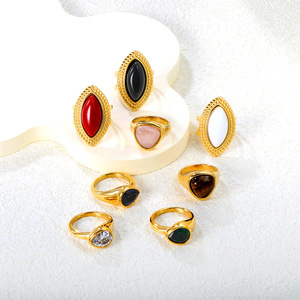 แหวนแฟชั่นรูปทรงหยดน้ำ 18k สแตนเลสสตีล ประดับเพชร ของขวัญเครื่องประดับสำหรับผู้หญิง - Product Image 1