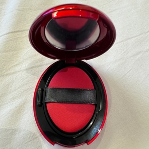 La nouvelle crème BB <span class=keywords><strong>rouge</strong></span> la plus vendue et à <span class=keywords><strong>prix</strong></span> abordable est une lotion de fond de teint éclaircissante et sculptante. - Product Image 5