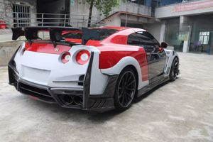 Kit carrosserie large style TS pour Nissan GT-R R35 2008-2024, pare-chocs avant, jupes latérales et diffuseur arrière semi-carbone - Product Image 5