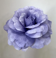 Grande fleur en papier rose faite à la main pour la Saint-Valentin, décoration de centre commercial, combinaison d'ornements, fleurs artisanales