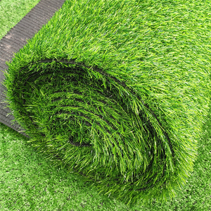 DUOLI Ornement Paysage 25/30/35mm SGS <span class=keywords><strong>Gazon</strong></span> synthétique <span class=keywords><strong>Gazon</strong></span> <span class=keywords><strong>artificiel</strong></span> <span class=keywords><strong>gazon</strong></span> court pour tapis <span class=keywords><strong>de</strong></span> sol sur le toit - Product Image 3