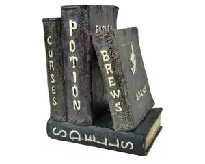 Halloween Four Spell Books Poly Resin Figurine Decorative Brew, Curses, pozioni e incantesimi-8 H x 6 W in