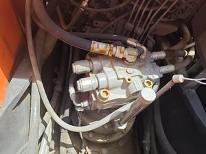 HITACHI zaxis รถตัก160ตีนตะขาบ2020มือสองพร้อมประกัน1ปีส่วนประกอบหลักของเครื่องยนต์ - Product Image 4