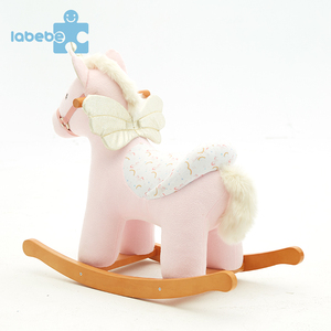 unicornio promoción lista silla preciosos caballitos de madera de felpa premium con alas - Product Image 1