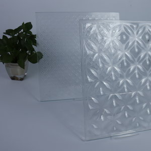 Lámina de Vidrio Laminado Transparente con Patrón de Flor de Cuatro Hojas, Vidrio Decorativo Artístico para Edificios Comerciales y Diseño de Interiores de Hogares - Product Image 3