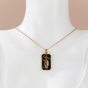 Hot Selling Retro <span class=keywords><strong>Tarot</strong></span> Card Hanger Ketting Rechthoekige Inlay Roestvrij Staal Met Gouden Beplating Geluksjuwelen Uit De Fabriek - Product Image 6