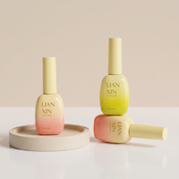 Vente en gros de flacons de vernis à ongles en verre ovale unique de 15 ml, couleur dégradée, cosmétique, gravure de logo personnalisée, bouchon remplaçable