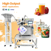 Machine d'emballage de jus liquide avec système de remplissage et de scellage de poches à bec verseur pour usine de boissons