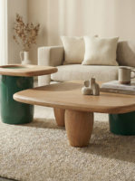 Ensemble de tables basses en bois massif de style Japandi moderne, forme organique, tables gigognes design, texture naturelle, table centrale pour salon