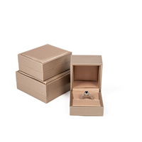 Boîte à bijoux en carton ondulé de luxe avec logo personnalisé, prix d'usine, emballage rigide écologique pour collier, bracelet, boucles d'oreilles, bague