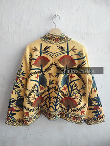 Chaqueta de Terciopelo de Punto de Lujo para Mujer, Bordado Bohemio Hecho a Mano, Ecológico, Inspirado en lo Vintage, Motivo Tropical - Product Image 6