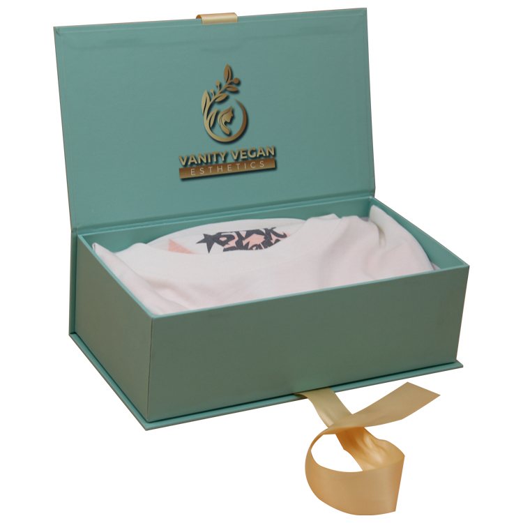 luxury gold hot stamping paper board gift kraft paper clothing t-shirt packaging box for clothing