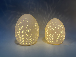 Venta caliente estatua de huevo de Pascua de cerámica personalizada Linda luz LED blanca para la decoración del hogar - Product Image 6