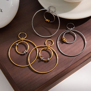 Boucles <span class=keywords><strong>d</strong></span>'oreilles linéaires multirangs bicolores tendance |   Boucles <span class=keywords><strong>d</strong></span>'oreilles chaîne exagérées en acier inoxydable plaqué <span class=keywords><strong>or</strong></span> 18 carats - Product Image 6