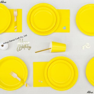 ชุดภาชนะใช้แล้วทิ้งสีเหลืองเรียบง่าย DAMAI สำหรับงานปาร์ตี้ งานวันเกิด กิจกรรมแคมป์ปิ้ง ของตกแต่งโต๊ะ กระดาษเช็ดปาก แก้ว จาน - Product Image 4