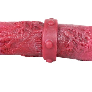 Juguete Sexual para Lesbianas con Pene de Silicona de Doble Cabeza Simulado y Vista al Mar Profundo para una Experiencia Sexual Mística - Product Image 3