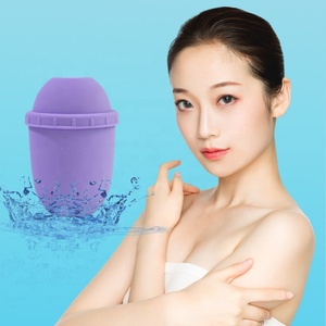 Moule de massage facial en silicone personnalisé avec logo pour glaçons, support de massage facial, rouleau de glace pour le visage - Product Image 1