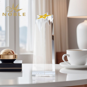 Trofeo de Cristal Transparente Personalizable de Alta Calidad con Logotipo en Blanco, Trofeo Estrella Transparente <span class=keywords><strong>Rosina</strong></span> - Product Image 3