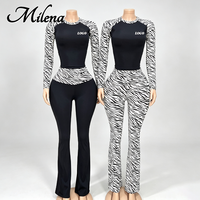 Ensemble 2 pièces tendance Milena à imprimé animal pour femme : haut court à manches raglan et leggings évasés taille haute, idéal pour le sport et le yoga