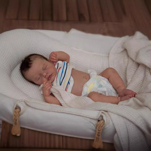 Muñeca de Bebé Simulada, Linda Muñeca Dormida Hecha a Mano, Regalo de Cumpleaños Realista - Product Image 4