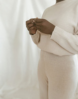 Ensemble de pyjamas d'été avec LOGO personnalisé pour maman et moi automne familial Tenues de maman assorties Tricot à saupoudrer Ensemble de pulls mouchetés pour bébé fille
