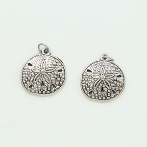 Ancien pendentif oursin en alliage de zinc plaqué argent 18mm - Product Image 3