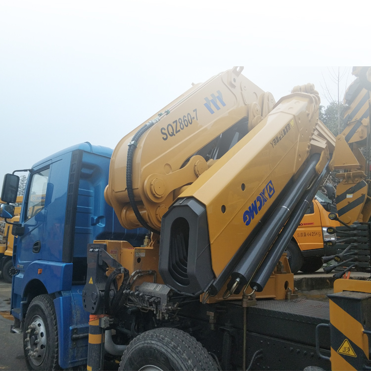7ton XCM G SQZ860-7 Truck Mounted Crane - Efficient & Durable