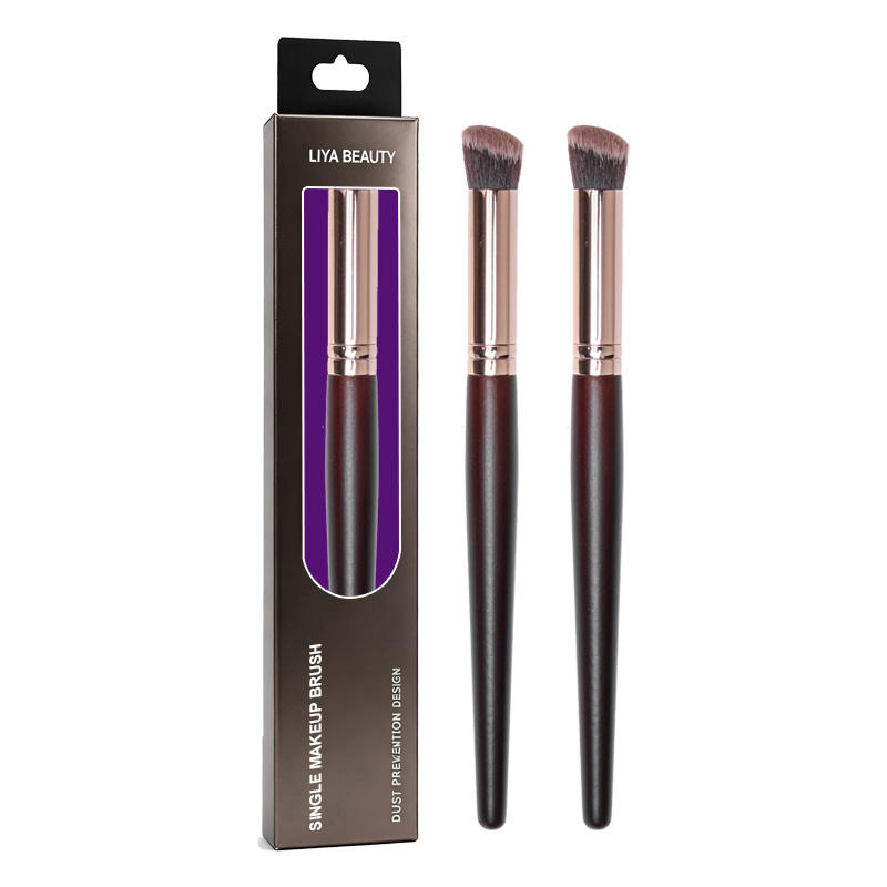 Angled Concealer Brush