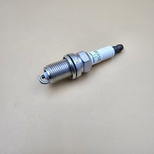 Pièces détachées automobiles Bougies d'allumage de <span class=keywords><strong>voiture</strong></span> de qualité supérieure BKR5E-11 OEM 6953 Bougie d'allumage automatique avec longue durée de vie pour bougie d'allumage de <span class=keywords><strong>moteur</strong></span> de <span class=keywords><strong>voiture</strong></span> - Product Image 1