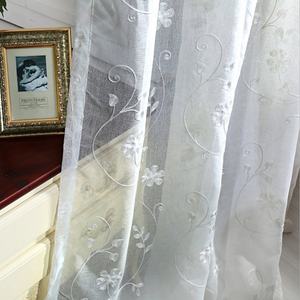 <span class=keywords><strong>Tende</strong></span> in Rete Ricamate <span class=keywords><strong>Bianche</strong></span> <span class=keywords><strong>con</strong></span> Design Floreale alla Moda e Stile Elegante - Product Image 2
