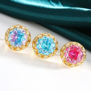 เครื่องประดับวินเทจ แหวนทองชุบหนาประดับเพชรคิวบิกเซอร์โคเนียสีฟ้าทะเลทรงโรสคัท 14 มม. ทำจากทองแดงที่เป็นมิตรต่อสิ่งแวดล้อม สำหรับผู้หญิง - Product Image 3