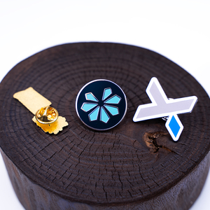 Venta directa de fábrica Recomendado Conjunto de regalo de negocios de alta calidad Regalo corporativo Recuerdo personalizado Insignia de metal personalizada - Product Image 6