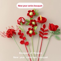Bouquet de fleurs tricotées rouges en coton au lait fait main, série Nouvel An, motif Lycoris Rose, idéal pour la décoration de festivals et les cadeaux - Vente en gros