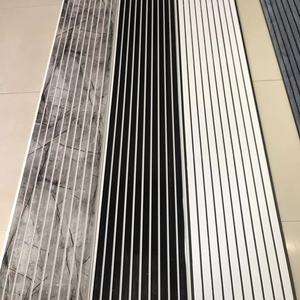 Panel de Pared de PVC Imitación <span class=keywords><strong>Madera</strong></span> Impermeable de 9 mm, Revestimiento de Pared Acanalado, Rejilla de Techo de Mármol Negro y Dorado, Ignífugo para Uso en Apartamentos, Hecho en China - Product Image 4
