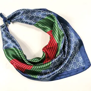 发巾制造商定制标志设计数码印花缎纹围巾头巾