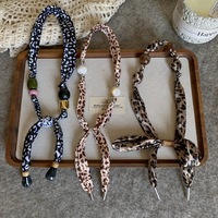 Maillard Color Series Rétro Imprimé Léopard Écharpe Collier Femmes Niche Design Chandail Chaîne Halter Accessoire pour Cou