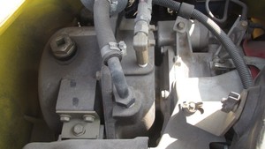 Excavadora Pequeña KOMATSU PC01/PC10/PC15/PC35 Fabricada en Japón, con Pocas Horas de Trabajo y en Buen Estado, en Venta - Product Image 4